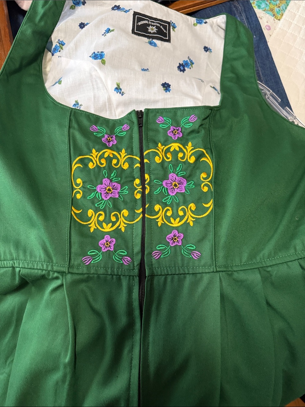Green Embroidered Midi Dirndl Dress with White Blouse - Picture 6 of 7